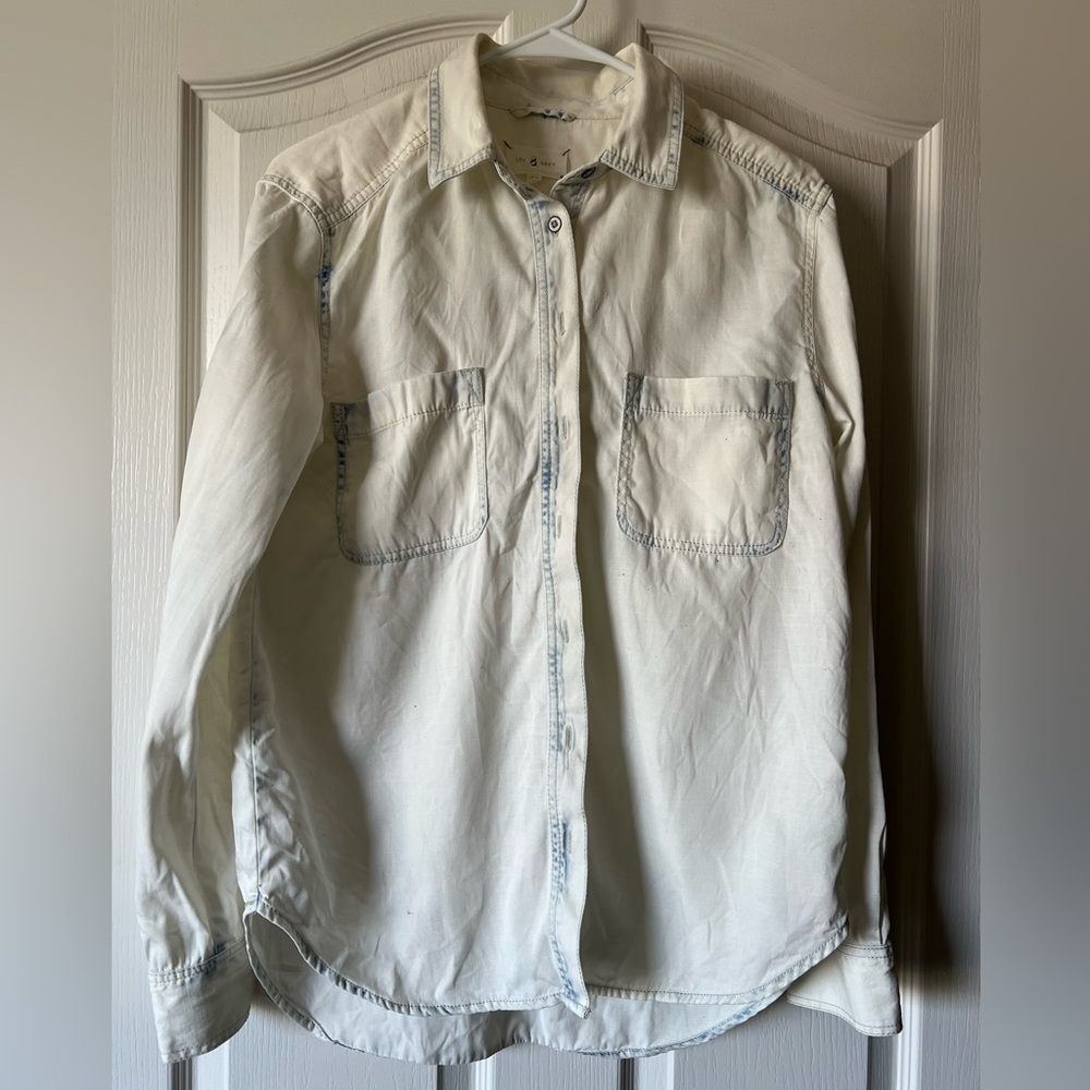 Lou & Grey Light Cream Button-Down Shirt